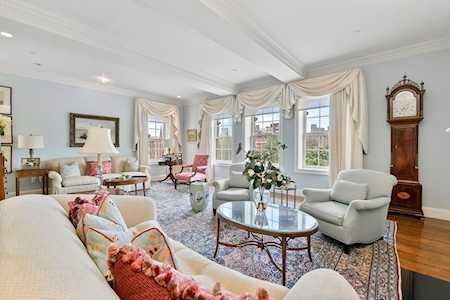 4-5 Arlington Street #5 Boston, MA 02116