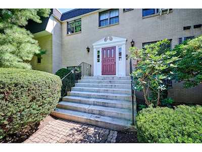 64 Bigelow Ave #20 Watertown, MA 02472