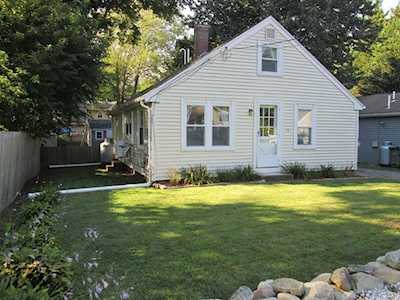 8 Cole St Kingston, MA 02364