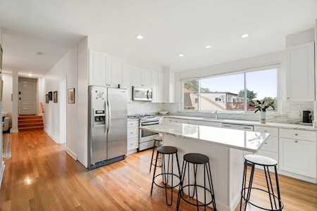 10 Chester St #7 Cambridge, MA 02140