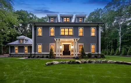 192 Pond Road Wellesley, MA 02482