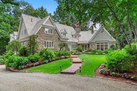 18 Valley Road Wellesley, MA 02481