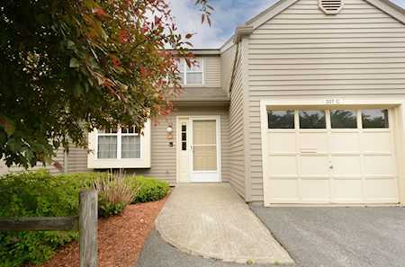 307 Ridgefield Circle #C Clinton, MA 01510