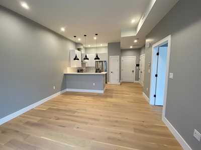 60 Cross (East) #232 Somerville, MA 02145