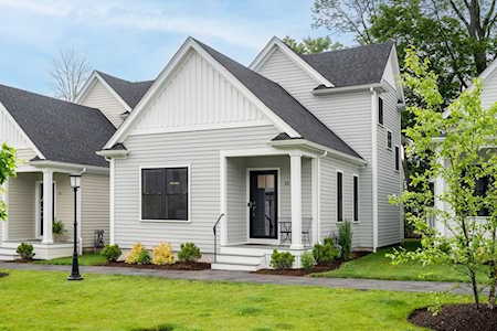 10 Lenox Lane #10 Easton, MA 02356