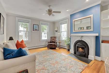 74 Pearl St #1 Boston, MA 02129