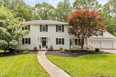 31 Apple Hill Lane Lynnfield, MA 01940