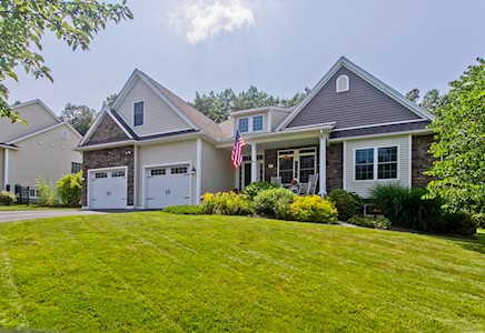 31 East Red Bridge Ln South Hadley, MA 01075