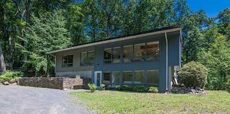 26 Teawaddle Hill Road Leverett, MA 01054