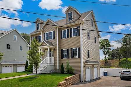 216 Breedens Ln Revere, MA 02151
