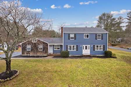 6 Winfield St Freetown, MA 02717
