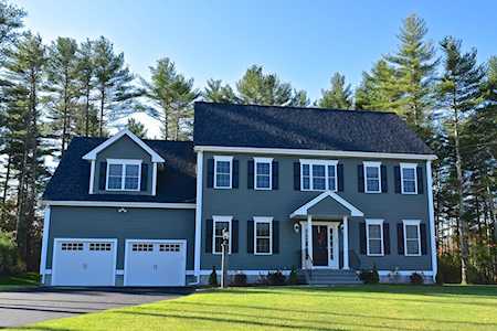 42 Box Turtle Dr. Rochester, MA 02770