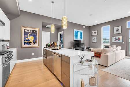 20 W 5th St #5E Boston, MA 02127