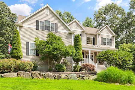 70 Whipple Brook Rd Wrentham, MA 02093