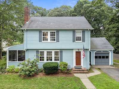 9 Damien Rd Wellesley, MA 02481