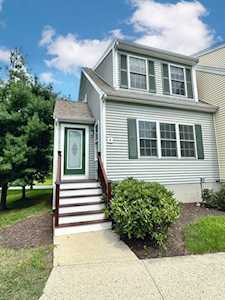 4 Carleton St #4 Wareham, MA 02571