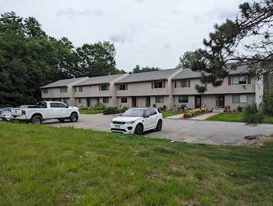 28 Southbridge Rd #406 Charlton, MA 01507