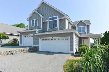 818 Ledgewood Way #818 Clinton, MA 01510