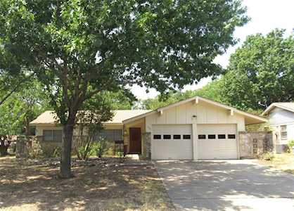 708 Meadowlark Circle Crowley, TX 76036
