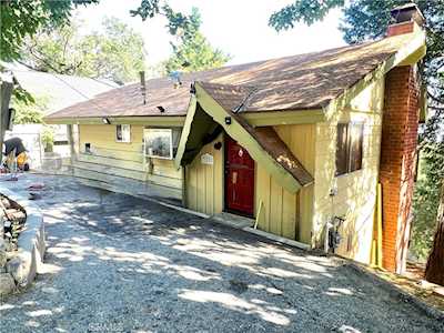 31055 Summit Dr Running Springs, CA 92382