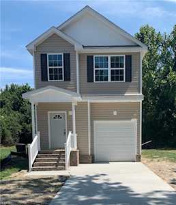 218 Holladay St Suffolk, VA 23434