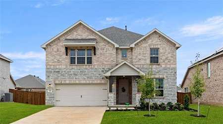 709 Matador Lane Arlington, TX 76002