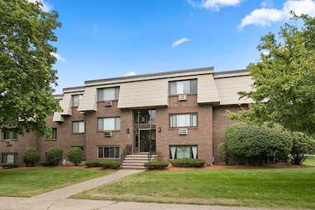 5 Hallmark Gardens #7 Burlington, MA 01803