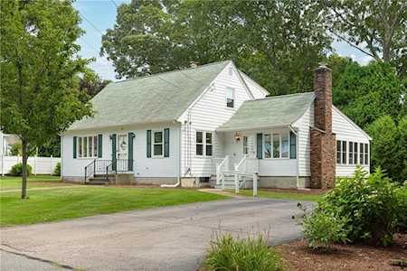 54 Birchwood Dr Narragansett, RI 02882