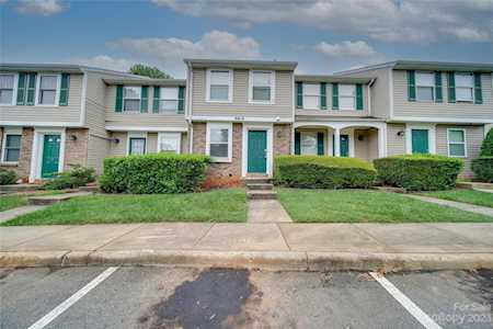 9616 Vinca Circle Charlotte, NC 28213