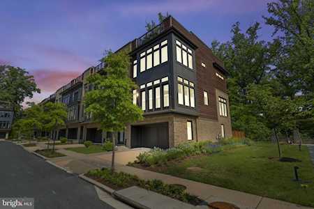 5352 Merriam St Bethesda, MD 20814