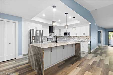17750 Indian Island Ct Fort Myers, FL 33908