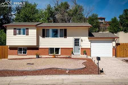 1240 Nez Perce Drive Colorado Springs, CO 80915