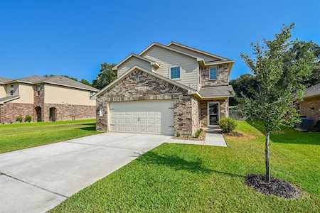 10118 Pine Trace Village Dr Tomball, TX 77375