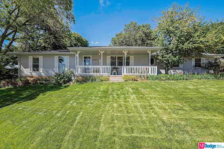 9520 Burdette Circle Omaha, NE 68134