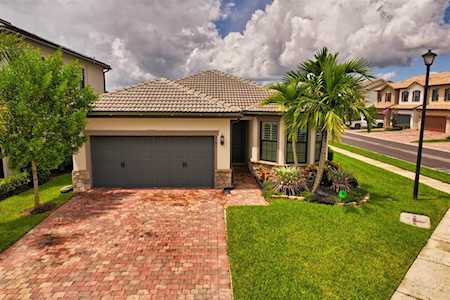 4785 San Fratello Cir Lake Worth, FL 33467
