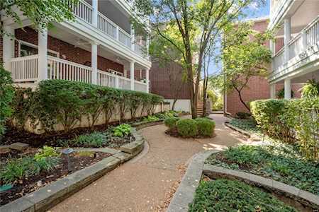 505 North And South Rd University City, MO 63130