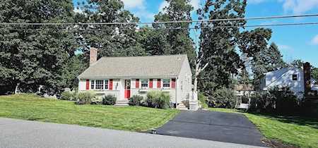 85 Edward St Brockton, MA 02302