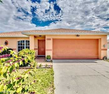 127 Blackstone Dr Dr Fort Myers, FL 33913