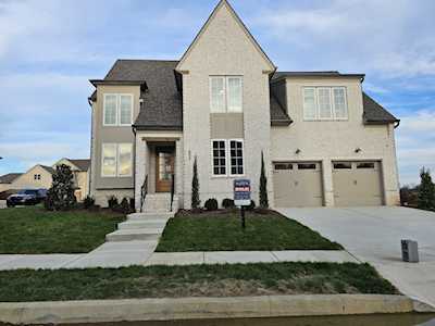 3200 Arundel Ln Thompsons Station, TN 37179