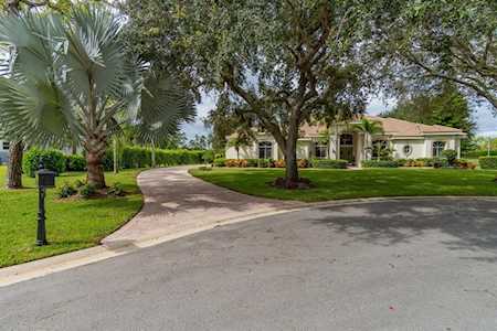 727 Pine Club Lane Wellington, FL 33414