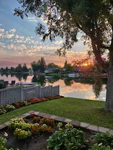 513 E Shelldrake Circle Circle Fresno, CA 93730
