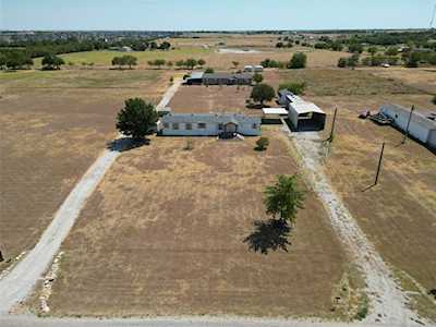 15267 Brock Lane Justin, TX 76247