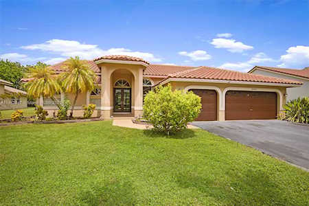 10957 NW 55th St Coral Springs, FL 33076