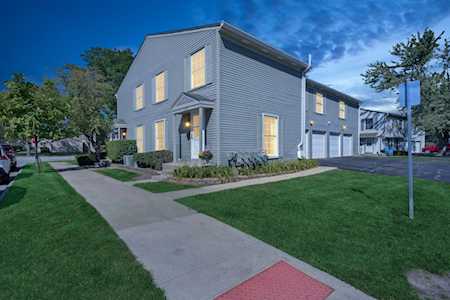 1171 Bunker Hill Ct #E Wheaton, IL 60189