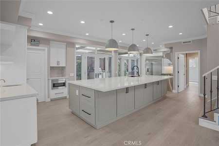 165 W Avenida San Antonio San Clemente, CA 92672