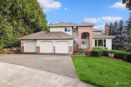 15409 SE 66 Place Bellevue, WA 98006