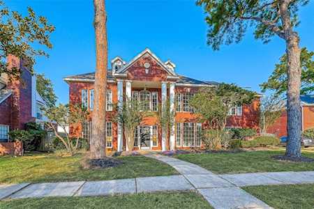 16414 Lakestone Dr Tomball, TX 77377