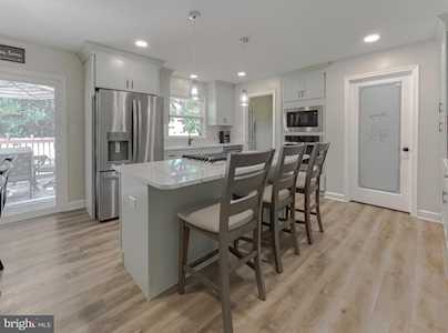 22061 Spring Valley Dr Lexington Park, MD 20653