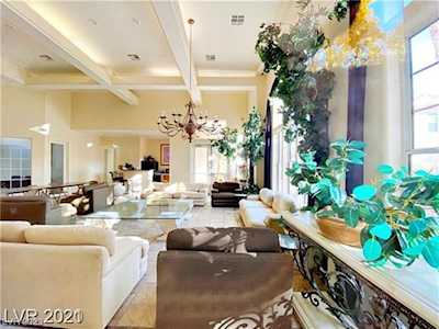 8555 W Russell Rd #1018 Las Vegas, NV 89113