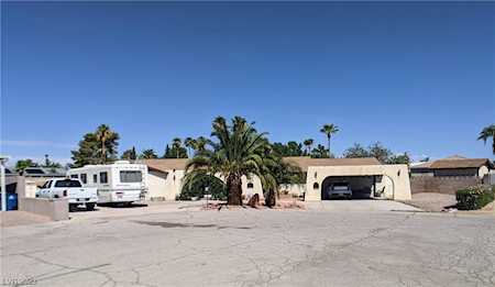 3660 W Robindale Rd Las Vegas, NV 89139
